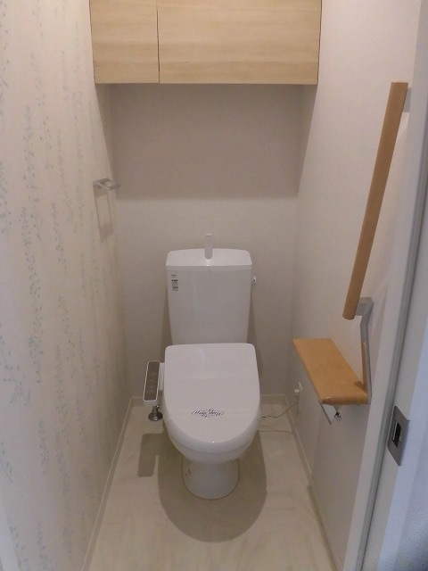 温水洗浄便座付トイレ 温水洗浄便座付トイレ