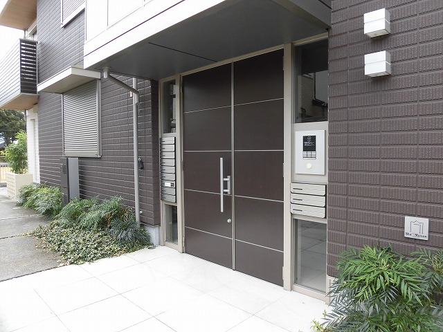 エントランスにはオートロックあります★ エントランスにはオートロックあります★