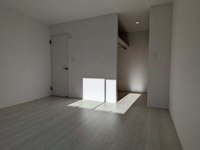 2階8帖洋室 2階8帖洋室