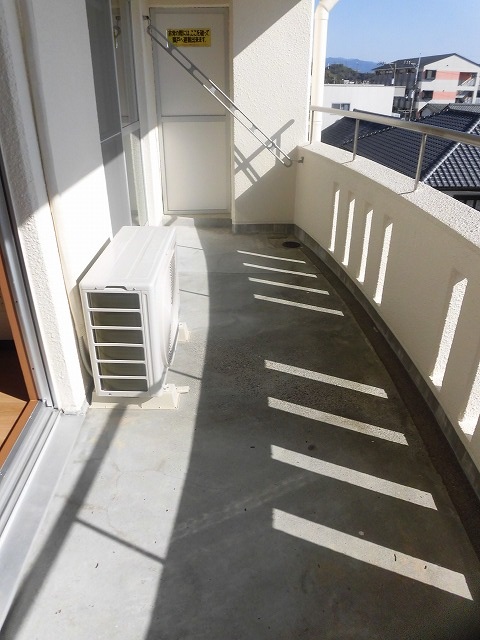 バルコニー バルコニー