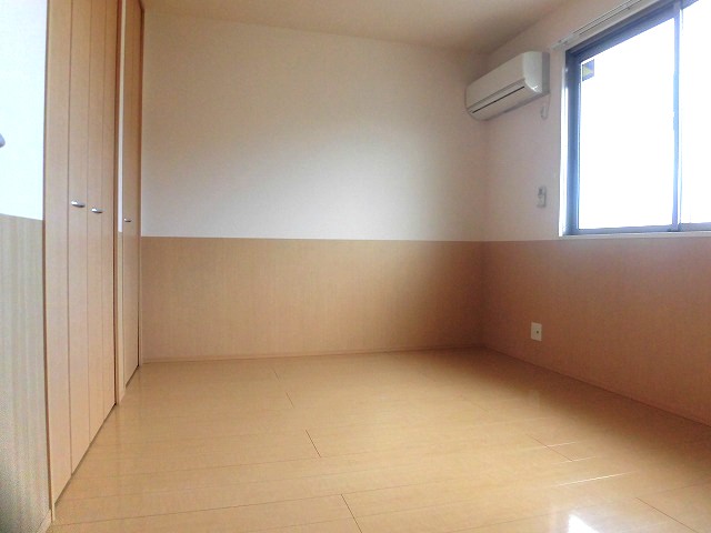 (3階)北側6帖の洋室 (3階)北側6帖の洋室