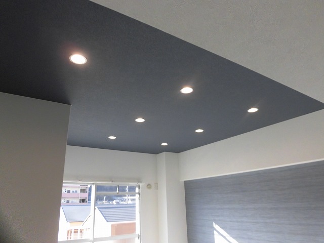 リビングの照明はダウンライトです リビングの照明はダウンライトです