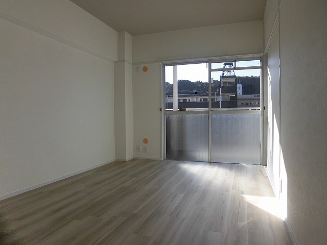 南側6.5帖洋室 南側6.5帖洋室