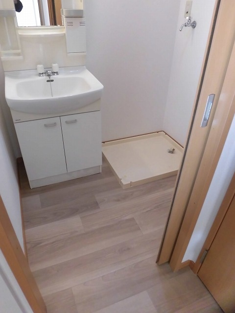 洗面所入り口は引き戸 洗面所入り口は引き戸