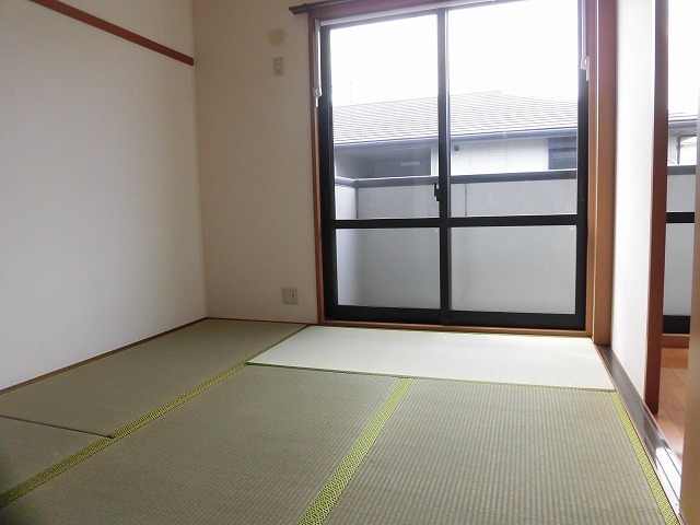 南側6帖和室 南側6帖和室