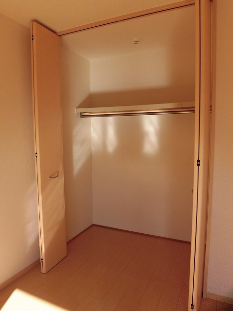 洋室のクローゼット 洋室のクローゼット