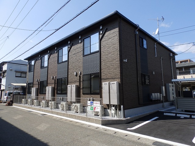 高知市高そね ☆新築☆2階建て2階１ＬＤＫ中部屋☆