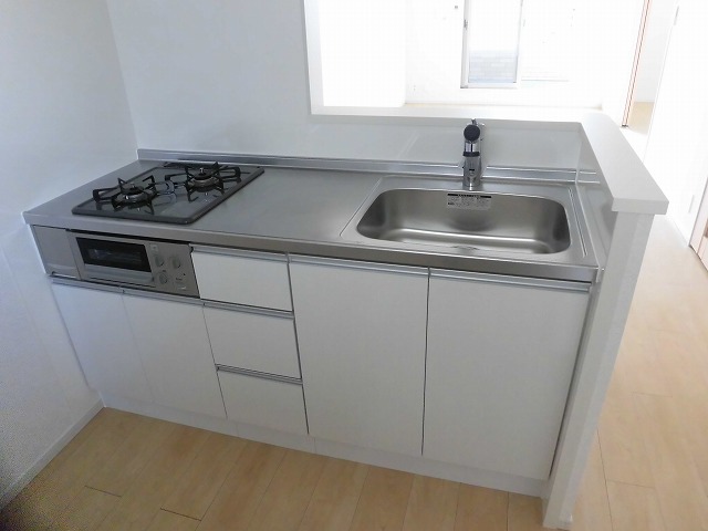 斜め2口ガスコンロ付きのシステムキッチン 斜め2口ガスコンロ付きのシステムキッチン