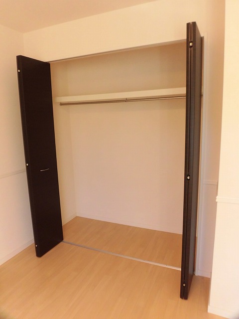 洋室のクローゼット 洋室のクローゼット