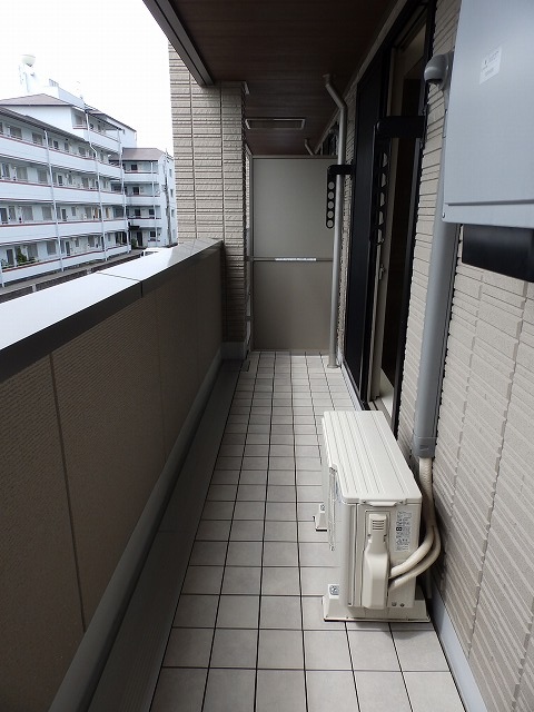 バルコニー バルコニー