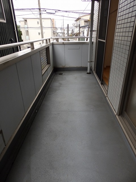 バルコニー バルコニー