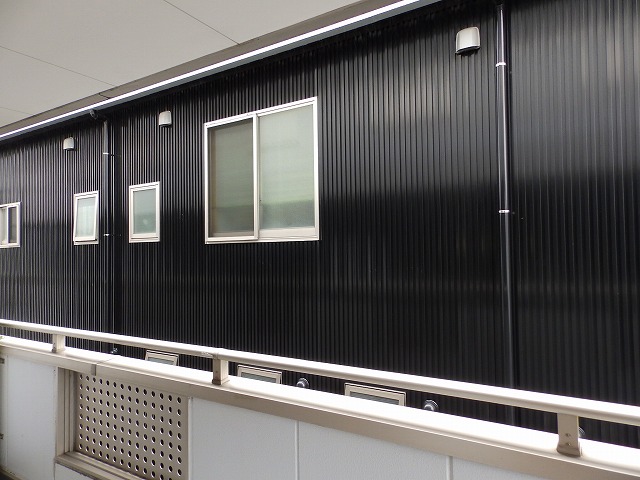 南側に建物(会社)あるため眺望良くないです 南側に建物(会社)あるため眺望良くないです