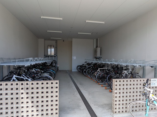 駐輪場 駐輪場