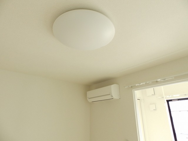 エアコン2台付・照明全部屋付 エアコン2台付・照明全部屋付