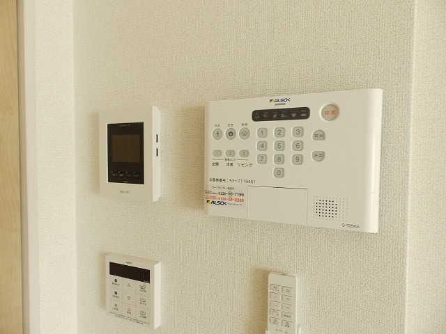 モニター付インターフォンとALSOKセキュリティ完備 モニター付インターフォンとALSOKセキュリティ完備