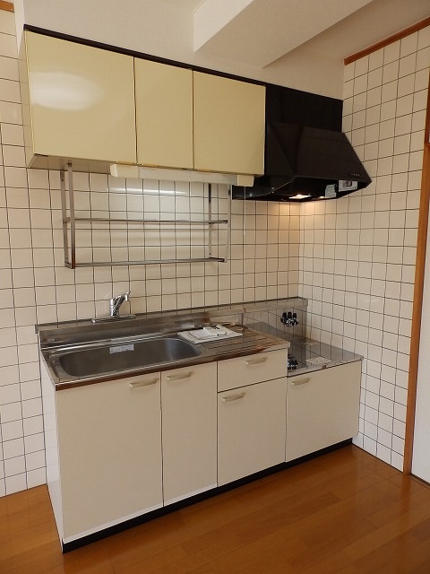 キッチンは壁付けです。 キッチンは壁付けです。