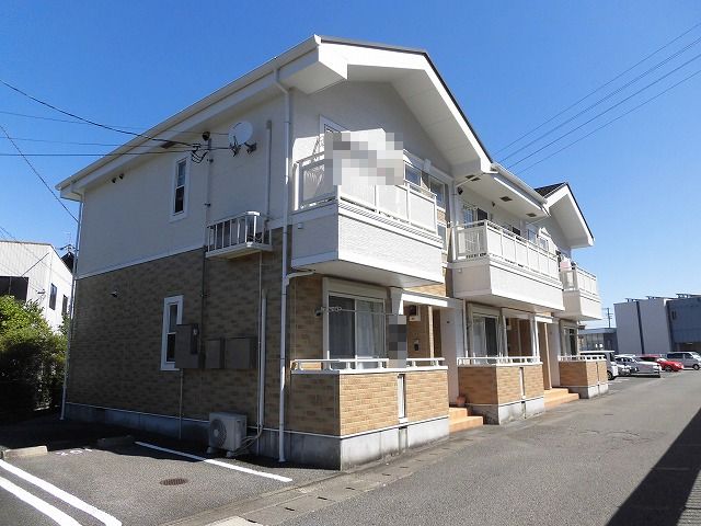 高知市大津乙の２階建２階１ＬＤＫの角部屋♪
